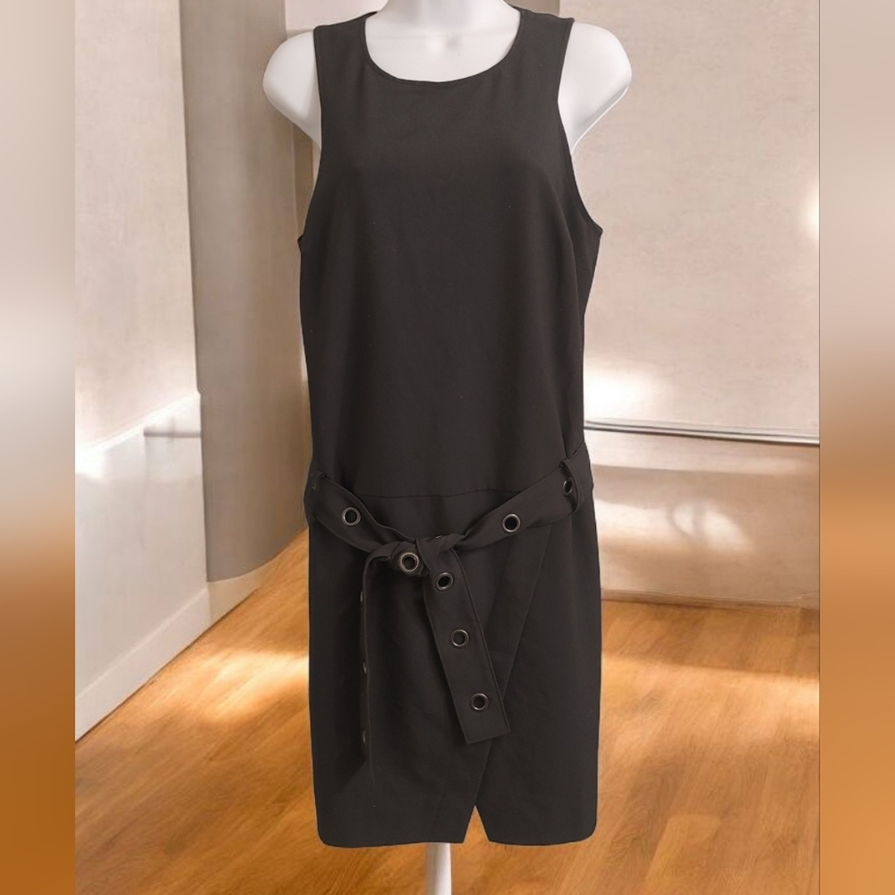 Trouve By Nordstrom  Black Sleeveless Cool Girl Dress Grommets On Belt Small